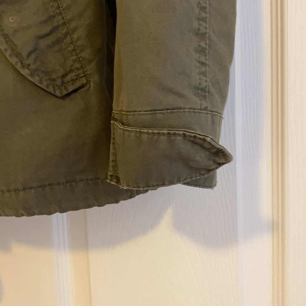 Beautiful Lightweight Jacket - image 3